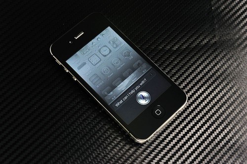 图為：苹果iPhone 4S